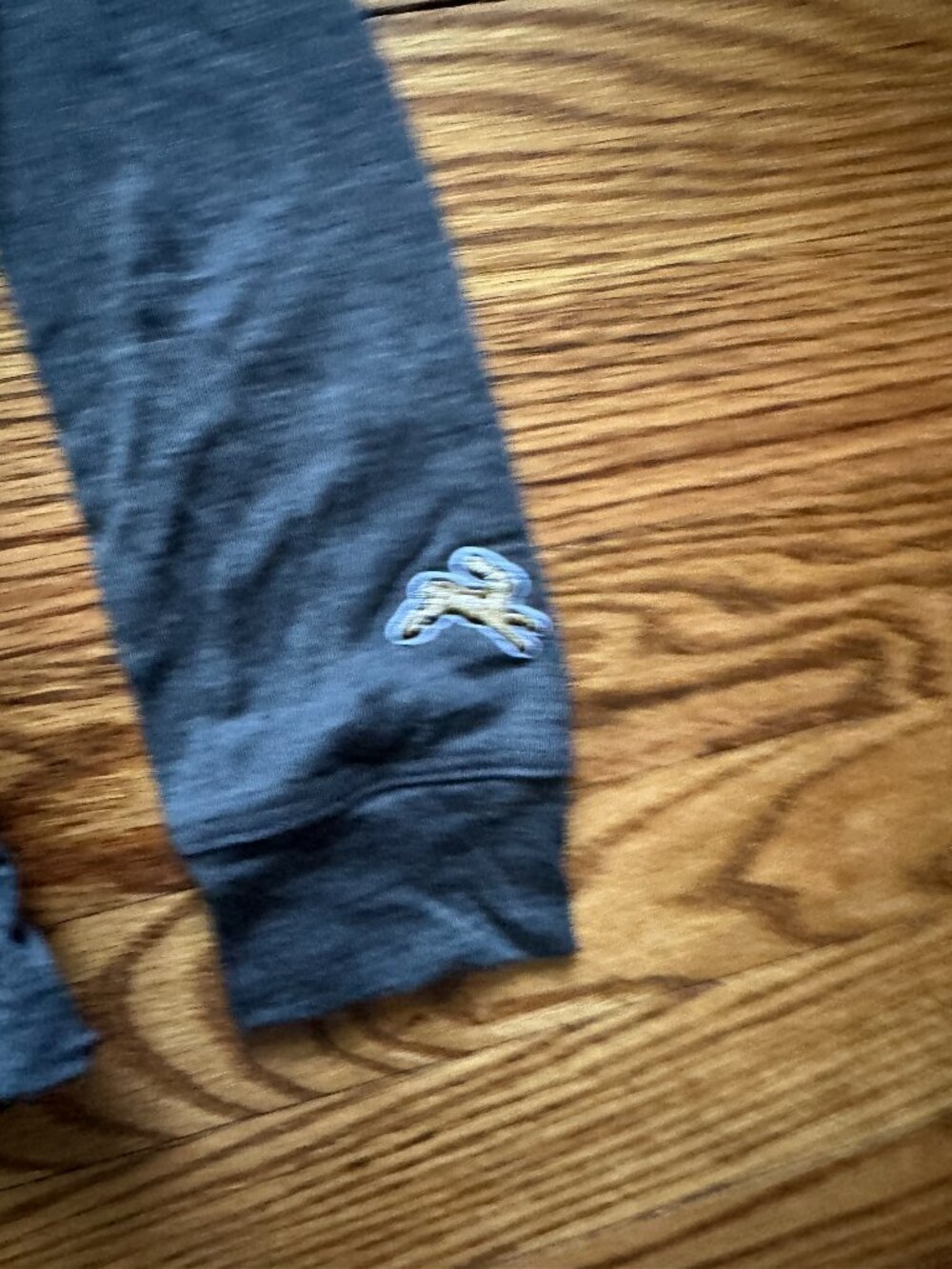 Tracksmith Harrier long-sleeve top - Picture 7 of 7
